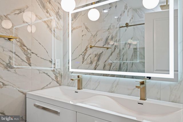 1413 N 8TH ST, Philadelphia, PA 19122