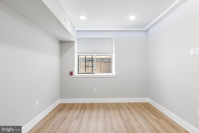 1413 N 8TH ST, Philadelphia, PA 19122