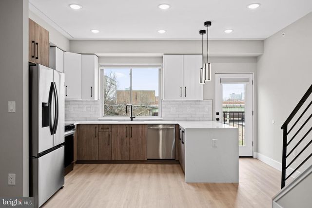 1413 N 8TH ST, Philadelphia, PA 19122