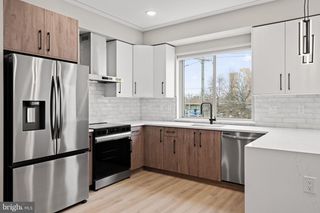 1413 N 8TH ST, Philadelphia, PA 19122