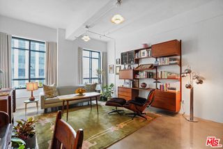 849 S Broadway 403, Los Angeles, CA 90014