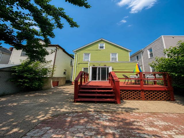 80 WEST 44TH ST, Bayonne, NJ 07002
