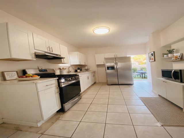 80 WEST 44TH ST, Bayonne, NJ 07002