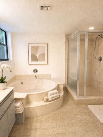 7567 Imperial Drive 202, Boca Raton, FL 33433