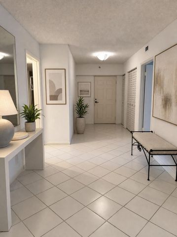 7567 Imperial Drive 202, Boca Raton, FL 33433