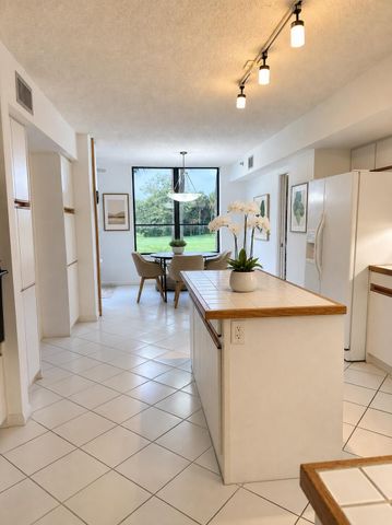 7567 Imperial Drive 202, Boca Raton, FL 33433