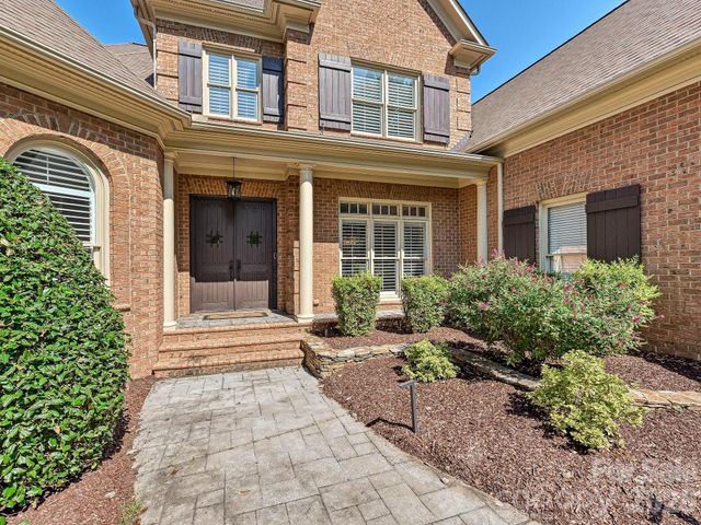 15034 Jockeys Ridge Drive, Charlotte, NC 28277