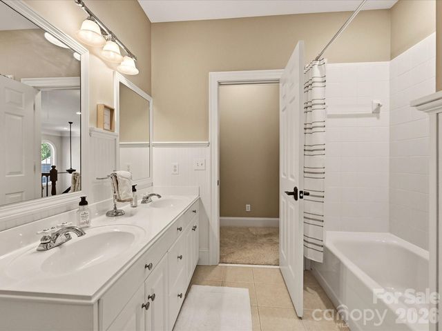 15034 Jockeys Ridge Drive, Charlotte, NC 28277
