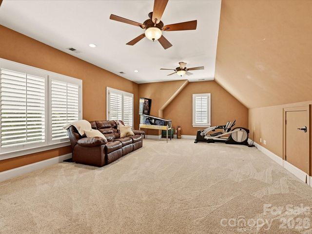 15034 Jockeys Ridge Drive, Charlotte, NC 28277