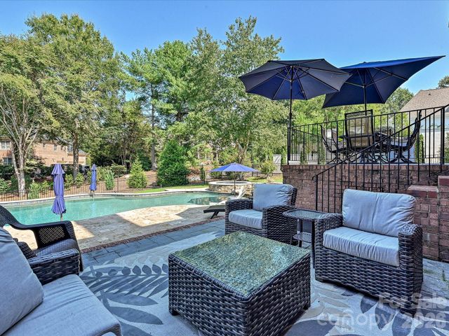 15034 Jockeys Ridge Drive, Charlotte, NC 28277