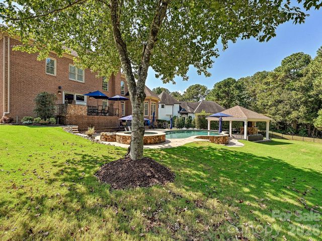 15034 Jockeys Ridge Drive, Charlotte, NC 28277