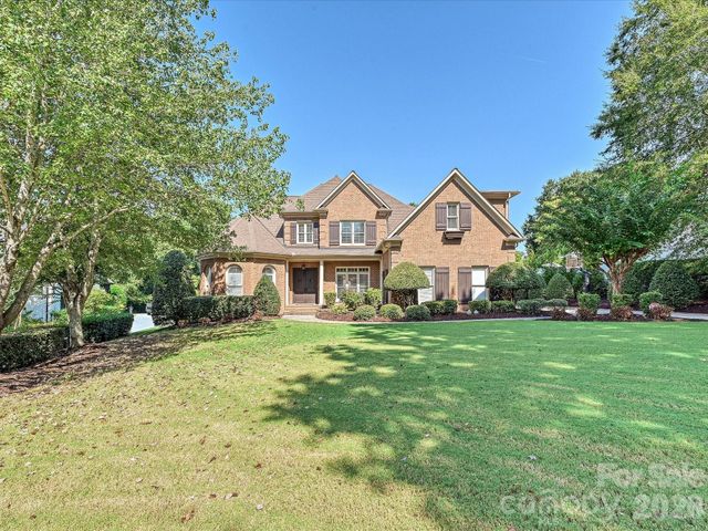 15034 Jockeys Ridge Drive, Charlotte, NC 28277