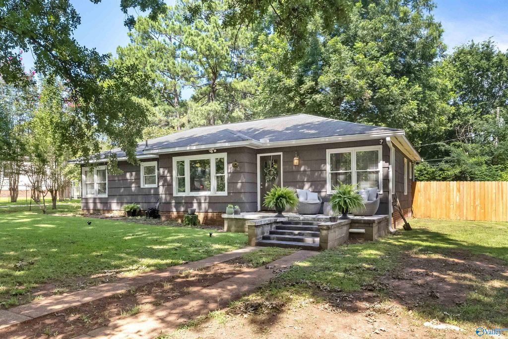 1406 10th Avenue Se SE, Decatur, AL 35601