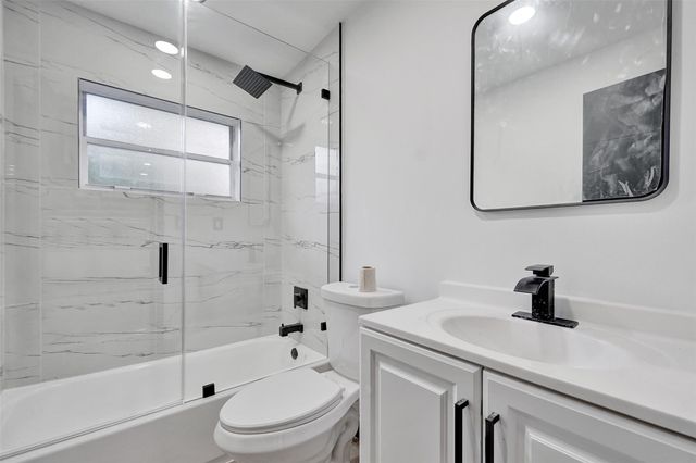 5310 NW 16th St C, Lauderhill, FL 33313