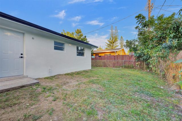 5310 NW 16th St C, Lauderhill, FL 33313