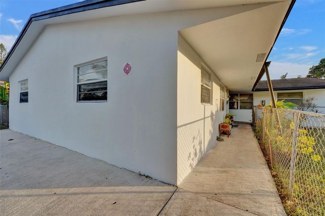 5310 NW 16th St C, Lauderhill, FL 33313