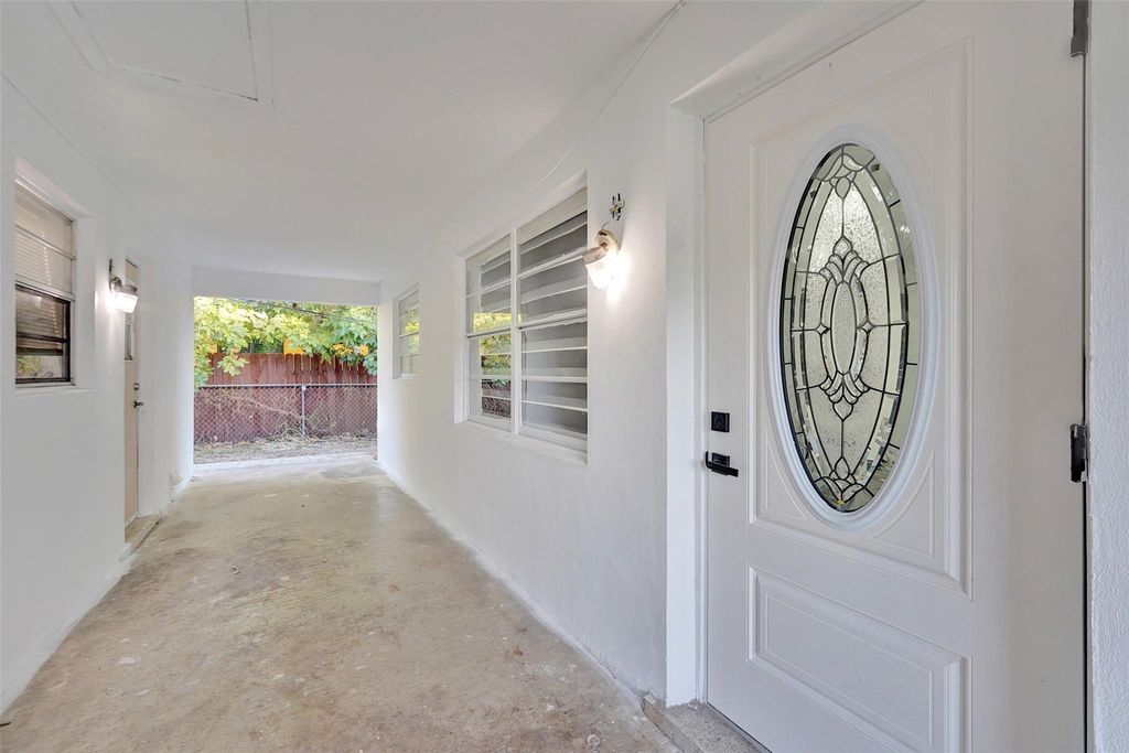 5310 NW 16th St C, Lauderhill, FL 33313