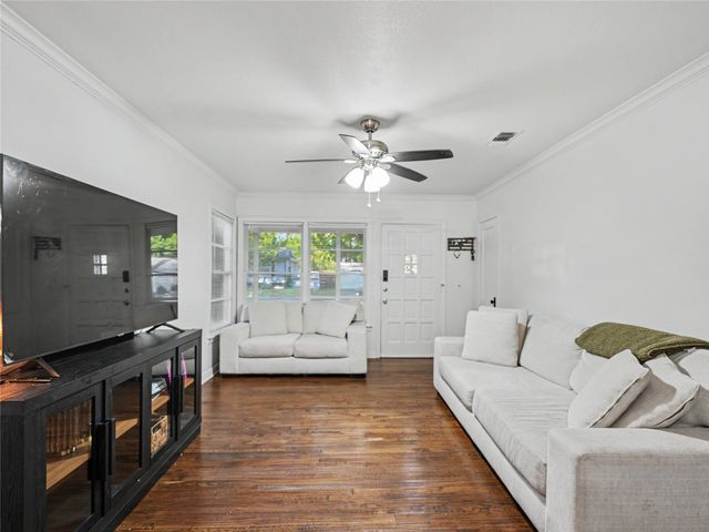 5008 Gilbert Drive, Fort Worth, TX 76116