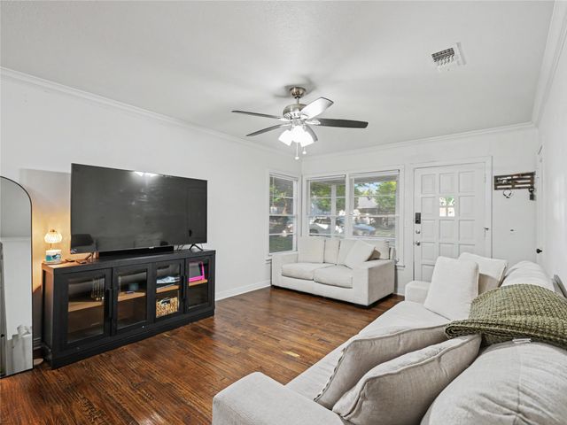 5008 Gilbert Drive, Fort Worth, TX 76116