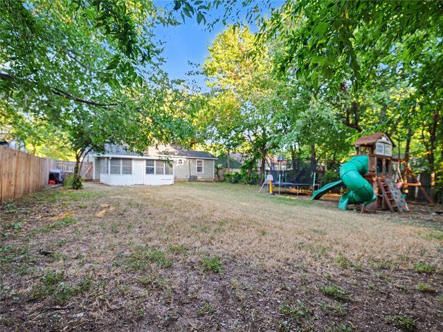 5008 Gilbert Drive, Fort Worth, TX 76116