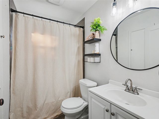 5008 Gilbert Drive, Fort Worth, TX 76116