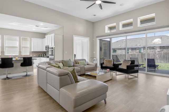 5936 Bianca DR, Round Rock, TX 78665