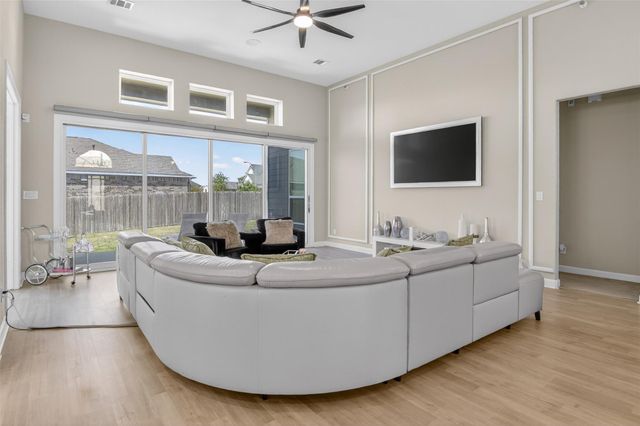 5936 Bianca DR, Round Rock, TX 78665