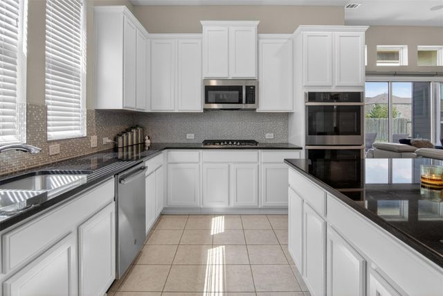 5936 Bianca DR, Round Rock, TX 78665