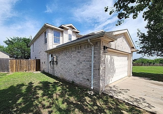 5205 Placid Drive, Haltom City, TX 76117