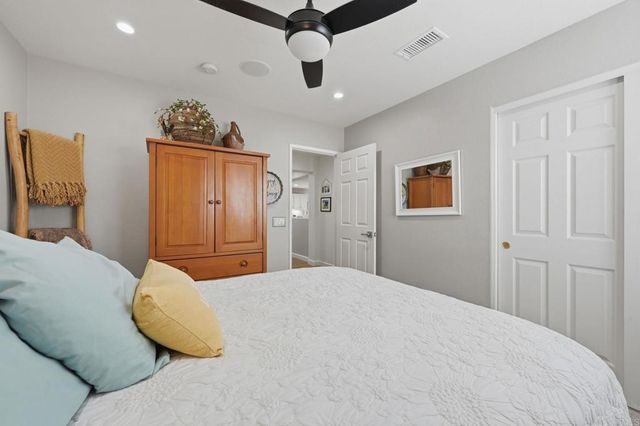 980 Manteca Drive, Oceanside, CA 92057