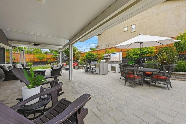980 Manteca Drive, Oceanside, CA 92057