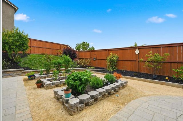 980 Manteca Drive, Oceanside, CA 92057