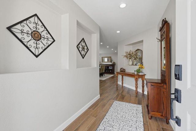 980 Manteca Drive, Oceanside, CA 92057