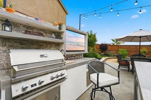 980 Manteca Drive, Oceanside, CA 92057