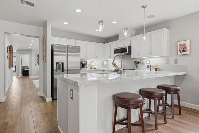 980 Manteca Drive, Oceanside, CA 92057