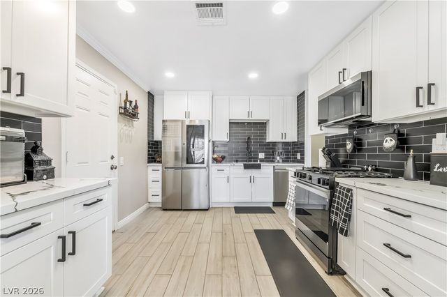 5574 Berchmans Avenue, Las Vegas, NV 89122