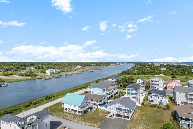 130 Crab Street, Holden Beach, NC 28462