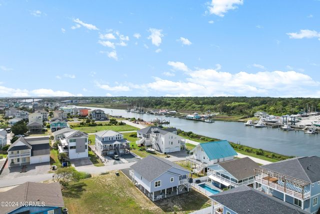 130 Crab Street, Holden Beach, NC 28462