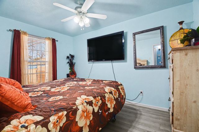 1615 Barlow Avenue, Dallas, TX 75224