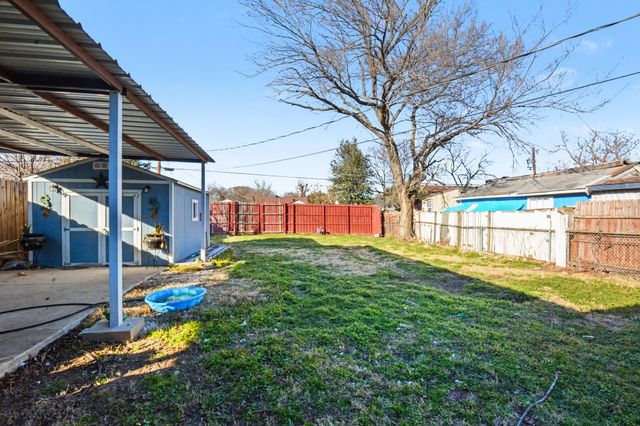 1615 Barlow Avenue, Dallas, TX 75224