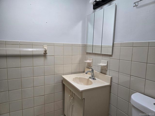 8549 75th Street 2nd floor, Woodhaven, NY 11421