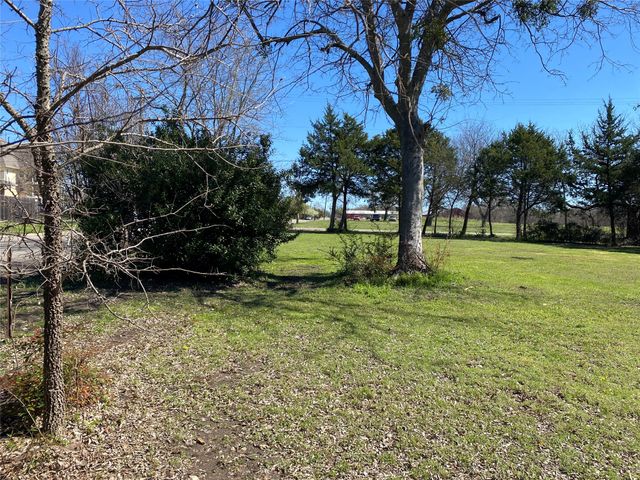 512 N Willow Street, Sherman, TX 75090