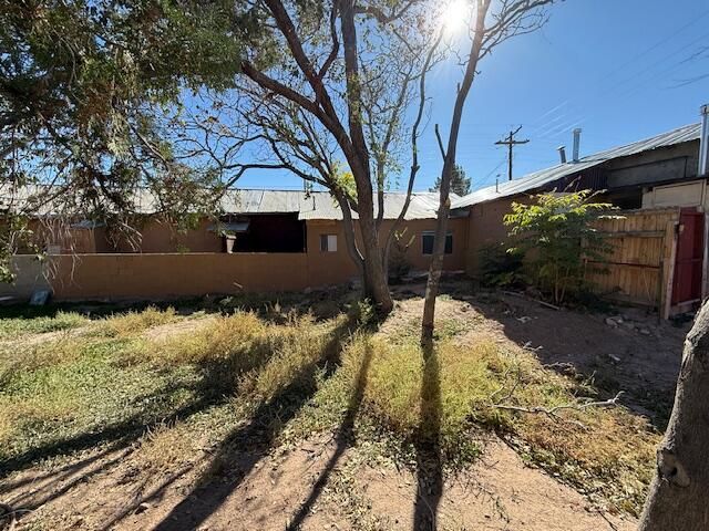 207 Mt Carmel Avenue, Socorro, NM 87801