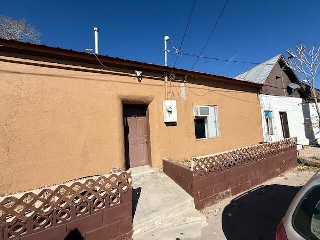 207 Mt Carmel Avenue, Socorro, NM 87801