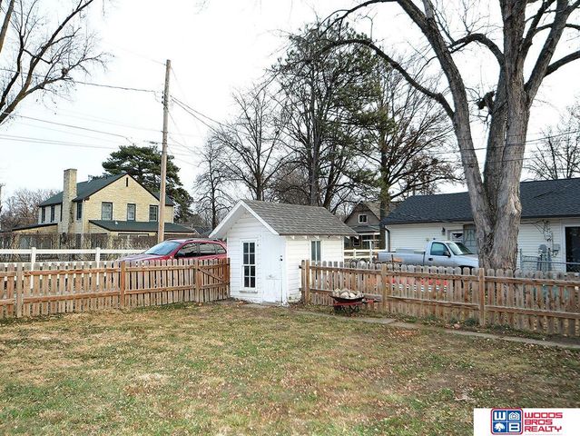 1520 High Street, Beatrice, NE 68310