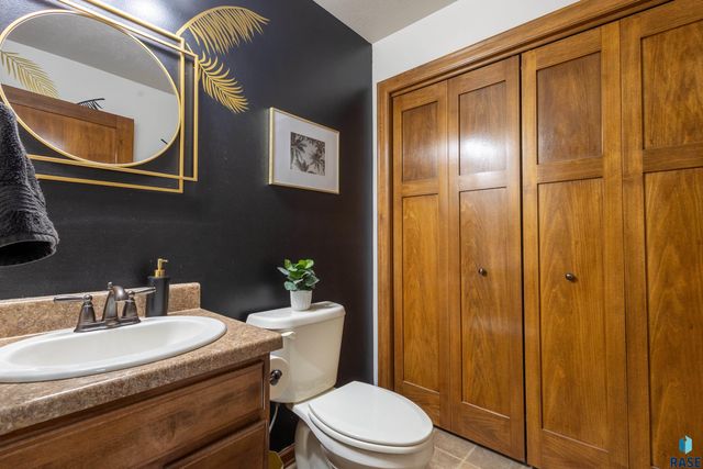 4430 W Shipton St Street, Sioux Falls, SD 57108