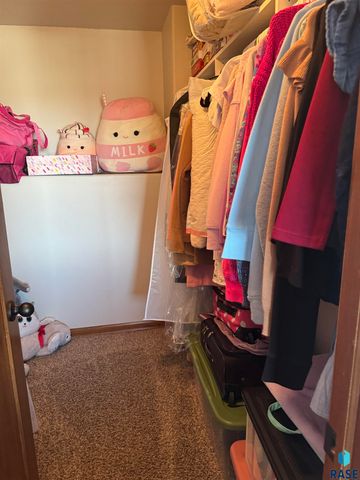 4430 W Shipton St Street, Sioux Falls, SD 57108