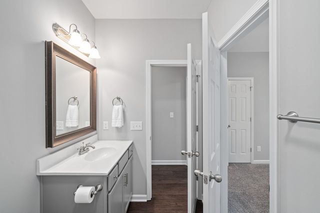 443 Reynolds St, Clarksville, TN 37040