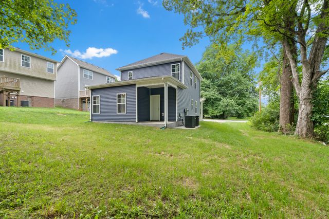 443 Reynolds St, Clarksville, TN 37040