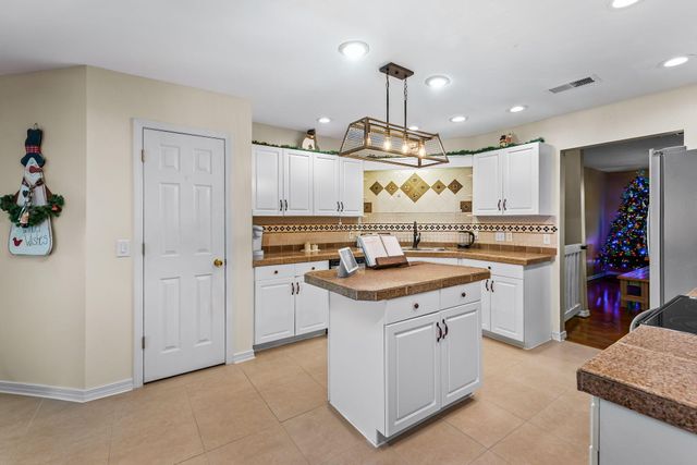 7373 Rexford Street, Navarre, FL 32566